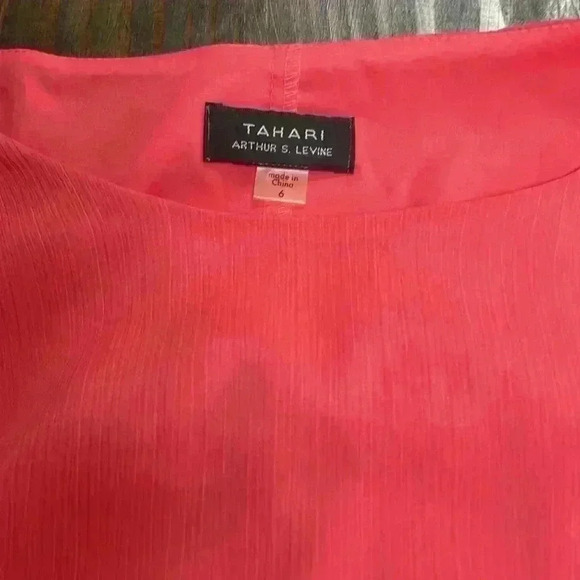 TAHARI Soft Coral Women’s Ruffled Fully Lined Dress (NWT) Size 6 - Picture 10 of 10